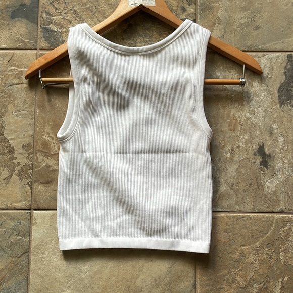 Sunday Best Sinch Seamless Tank - Picture 2 of 3